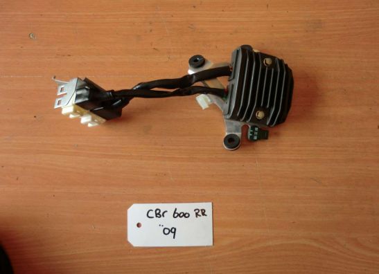 Regulator rectifier  Honda CBR 600 RR