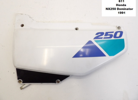 Seitenverkleidung links klein Honda NX 250 Dominator