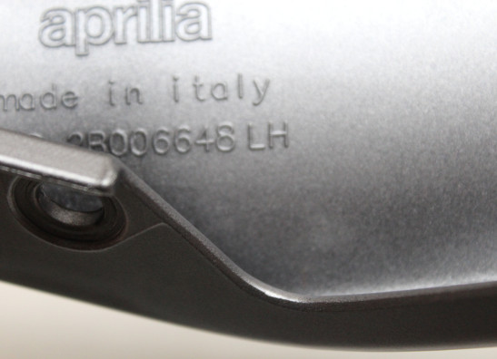 Heck links Aprilia Tuono 660