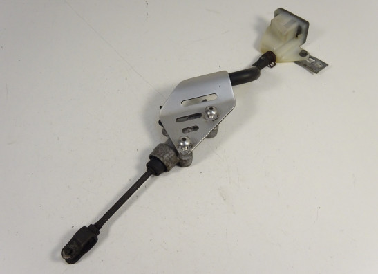 Rempomp achter Suzuki DL 650 V STROM