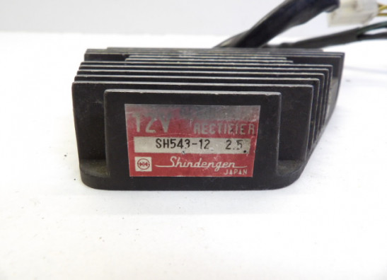 Regulator rectifier  Honda VF 700  750 C Magna