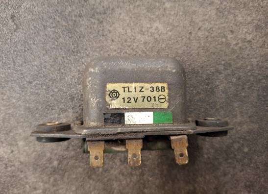 Regler Gleichrichter Honda CB 750 