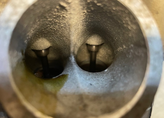 Cylinder head Honda VTR 1000 F