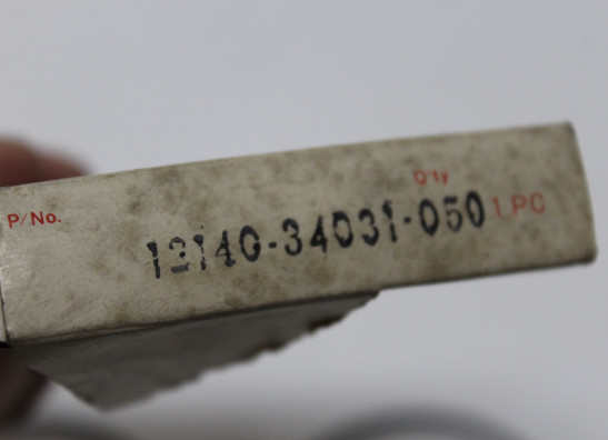 Zuigerveer Suzuki GT 550