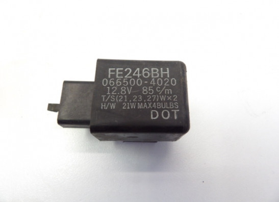 Relais Kawasaki ZR 7