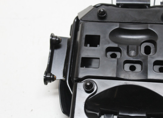 Koplampomlijsting Yamaha XSR 900