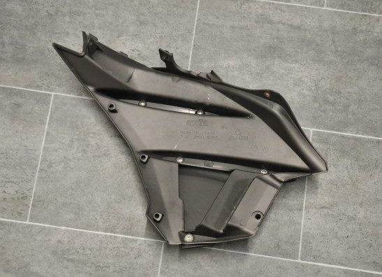 Rechter zijkuip Aprilia Tuono 660