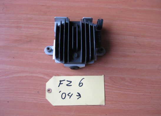 Spanningsregelaar Yamaha FZ6