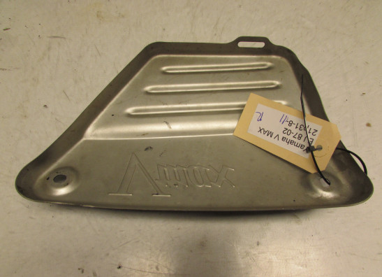 Cowl right small Yamaha V max