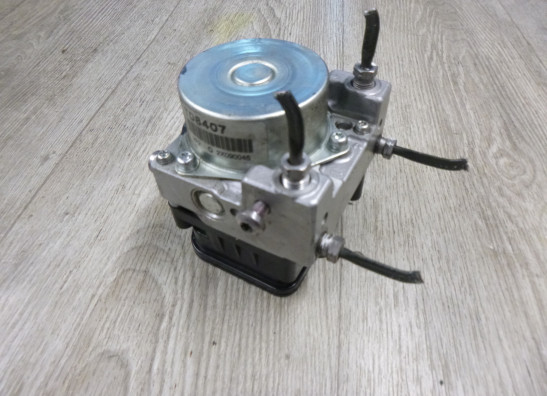 ABS pomp Triumph Tiger 800 xc