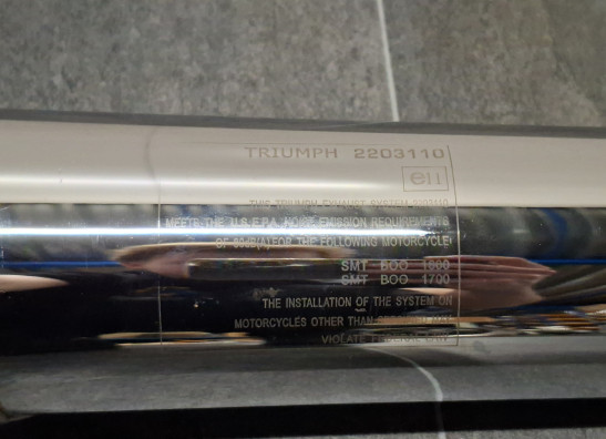 Uitlaat Triumph Thunderbird 1600
