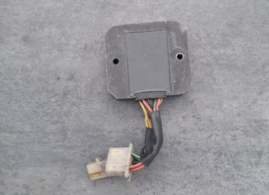 Spanningsregelaar Honda VF 1000 F