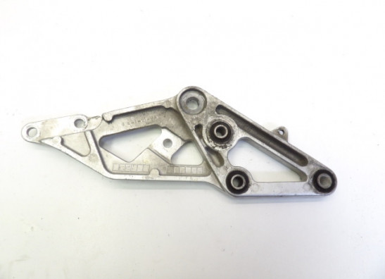 Main step holder right Suzuki GSX R 1100