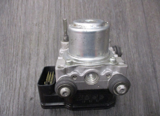 ABS pomp Triumph Sprint ST 1050