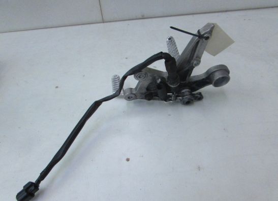 Fussrastetrager vorne rechts Honda CBR Fireblade