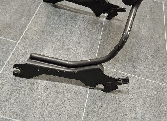 Rugsteun sissybar Harley Davidson FLSL Softail Slim