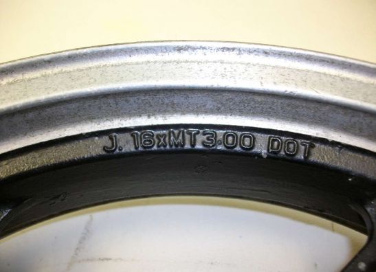 Achtervelg Kawasaki LTD 700