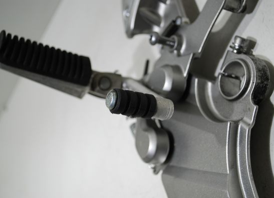 Fussrastetrager vorne rechts Yamaha MT 01