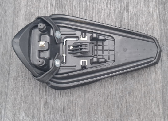 Buddy zadel Aprilia RSV 4