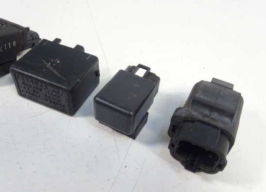 Relais unit Suzuki DL 650 V STROM