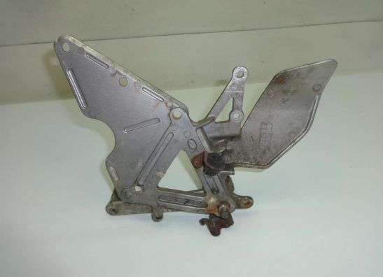 Fussrastetrager vorne rechts Suzuki GSF 400 Bandit