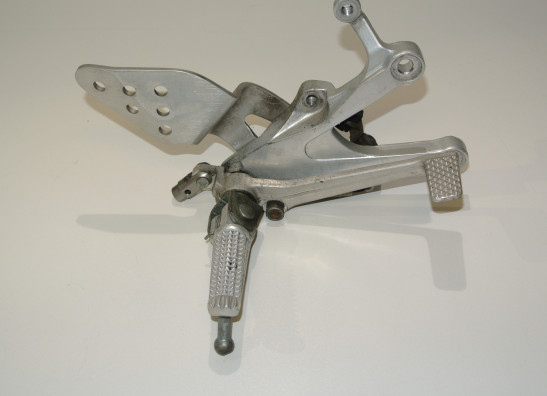 Main step holder right Yamaha YZF R6