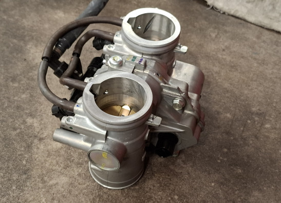 Gasklephuis Honda CRF 1100 Africa Twin