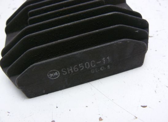 Spanningsregelaar Yamaha FAZER 600