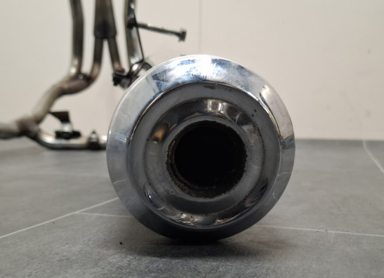 Uitlaat Triumph Trident 900