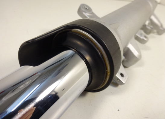 Voorpoot rechts compleet Suzuki GSR 600