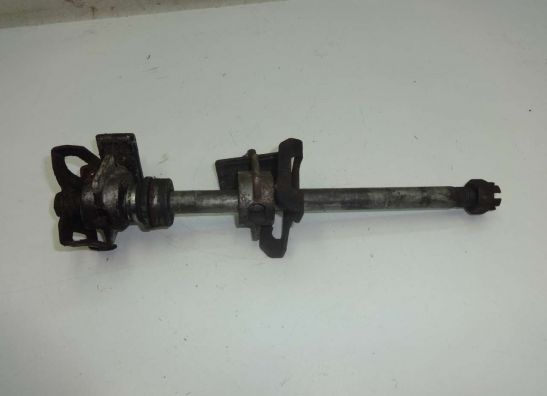 Rear axle Kawasaki GPZ 500