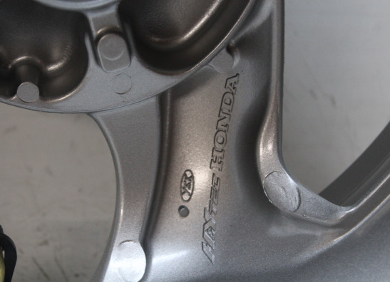 Achtervelg Honda FJS 400 Silverwing