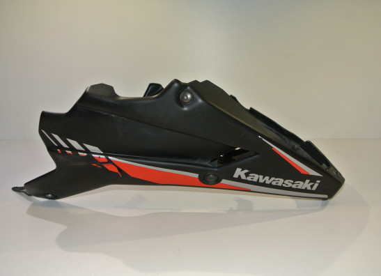 Cowl V shape under Kawasaki Z 800