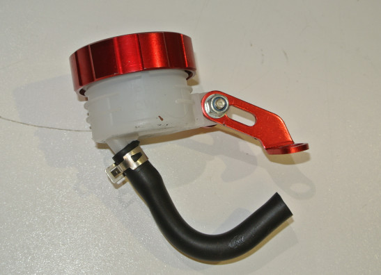 Rempomp achter Kawasaki Z 800