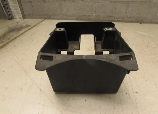 Batterie befestigung Aprilia Sportcity 125