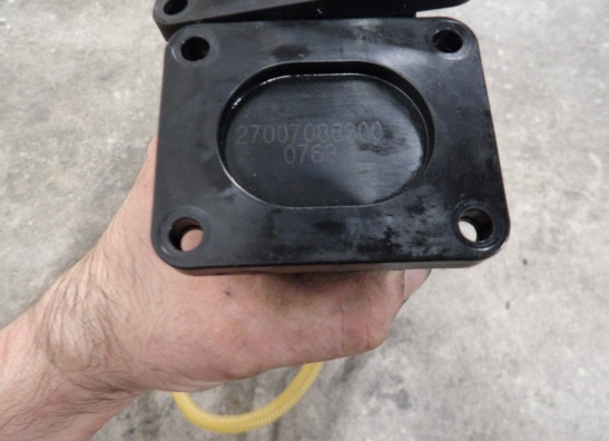 Fuel pump Husqvarna 701 Enduro