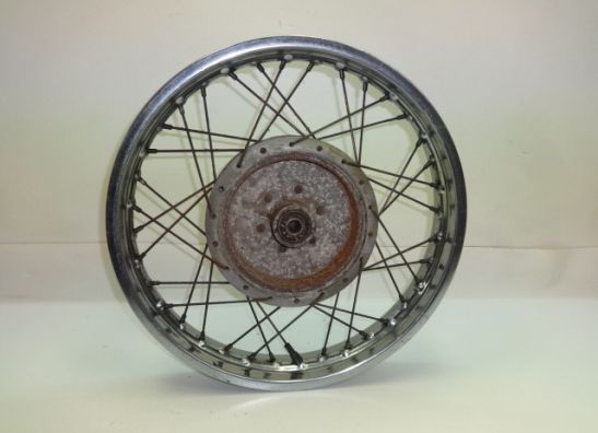 Achtervelg Suzuki GT 550