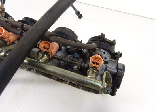 Gasklephuis Honda CBR 600 RR