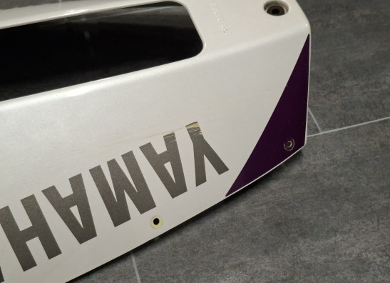 Cowl under Yamaha FZR 600