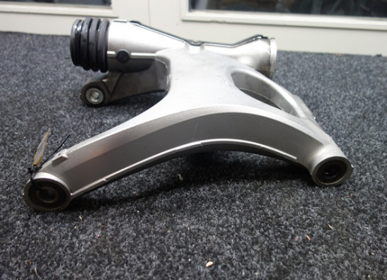 Swingarm Kawasaki GTR 1400