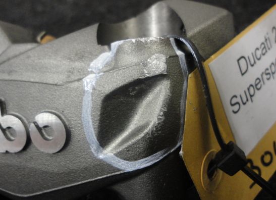 Remklauw links voor Ducati 939 Supersport