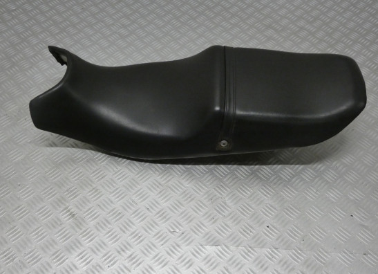 Zadel Suzuki GSX F 750