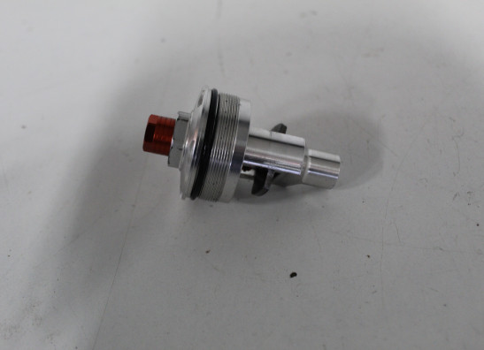 Fork pipe outside Triumph Street Triple 675