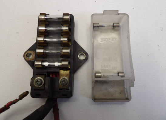 Fuse box Suzuki GSX 750