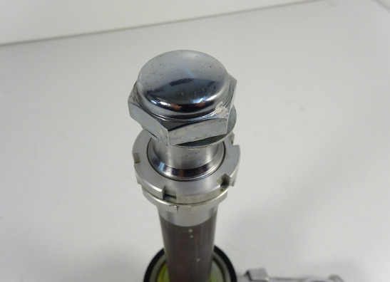 Steering stem Suzuki GSR 600