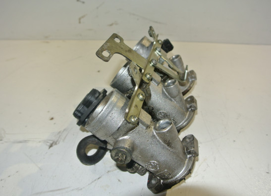 Gasklephuis Triumph Sprint ST 955