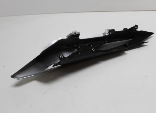 Rechter achterkant Yamaha MT 09