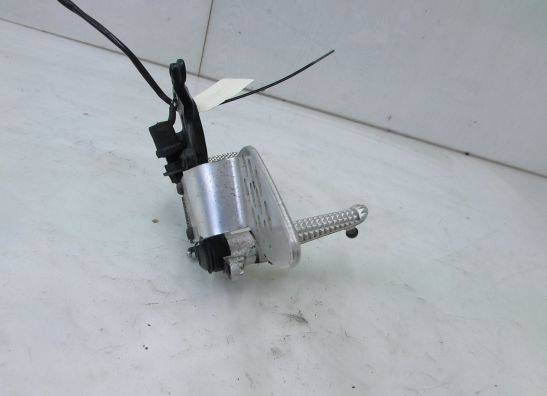 Main step holder right Yamaha YZF R1