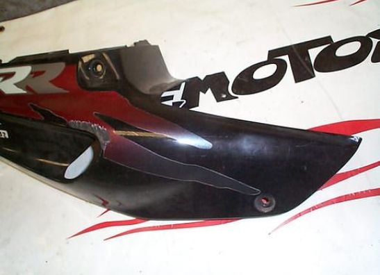 Rechter achterkant Honda CBR 900 RR