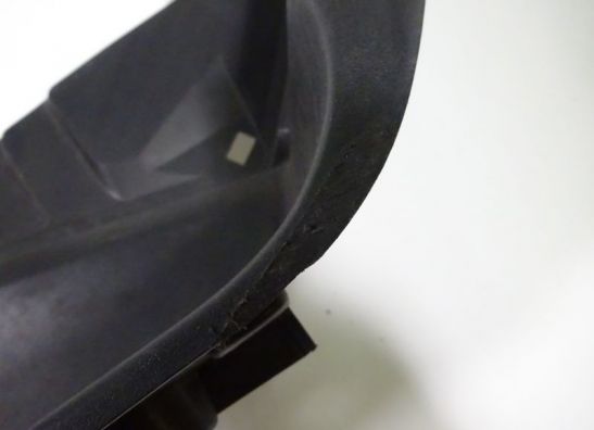 Cowl lower right Suzuki Burgman 400